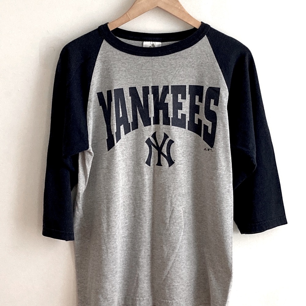 Yankees Adidas Raglan Tee